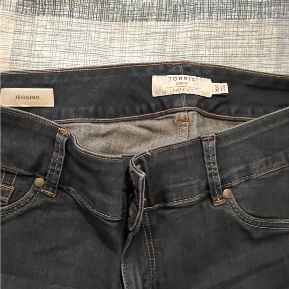 Torrid high rise super soft jeggings - Picture 4 of 5